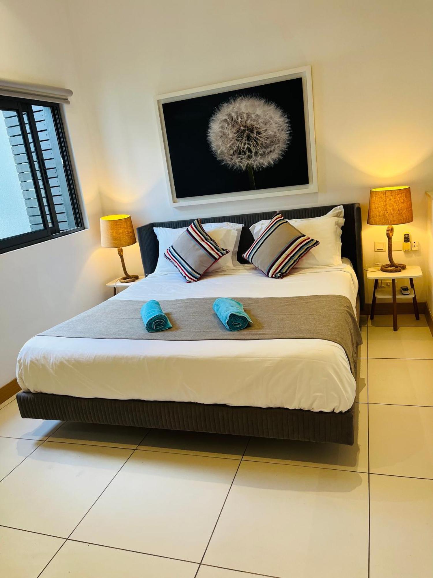 Special Offer Prime Seafront Apartment In Latitude, Black River 100 Mbps Fast Internet Connection Rivière Noire Eksteriør bilde